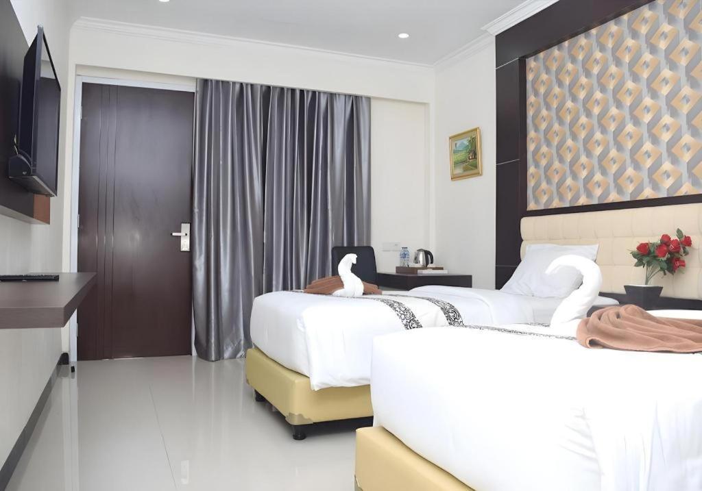 Sindoro Hotel Cilacap By Conary Exterior foto